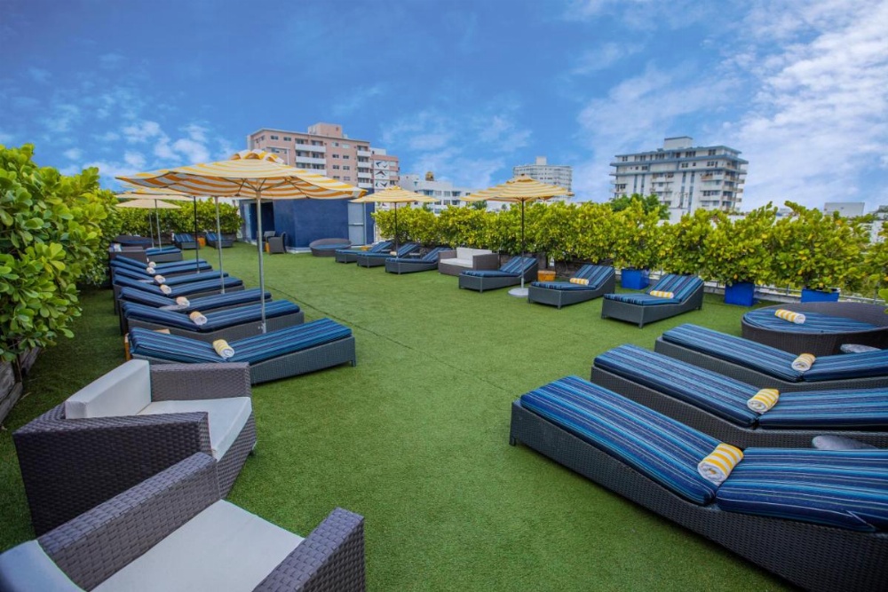 Catalina Hotel & Beach Club Image 21