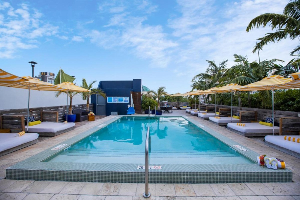 Catalina Hotel & Beach Club Image 26