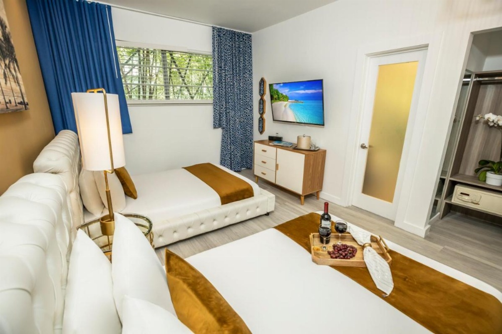 Catalina Hotel & Beach Club Image 30